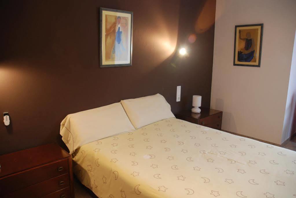 Hostal Torras Sant Hilari Sacalm Exteriér fotografie