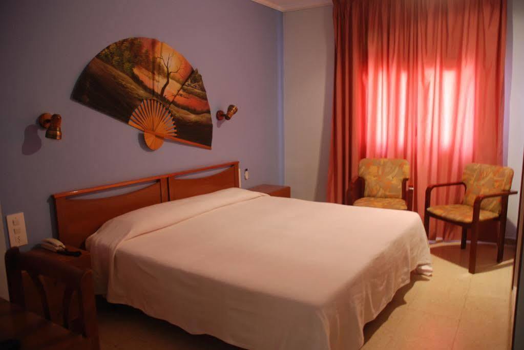 Hostal Torras Sant Hilari Sacalm Exteriér fotografie