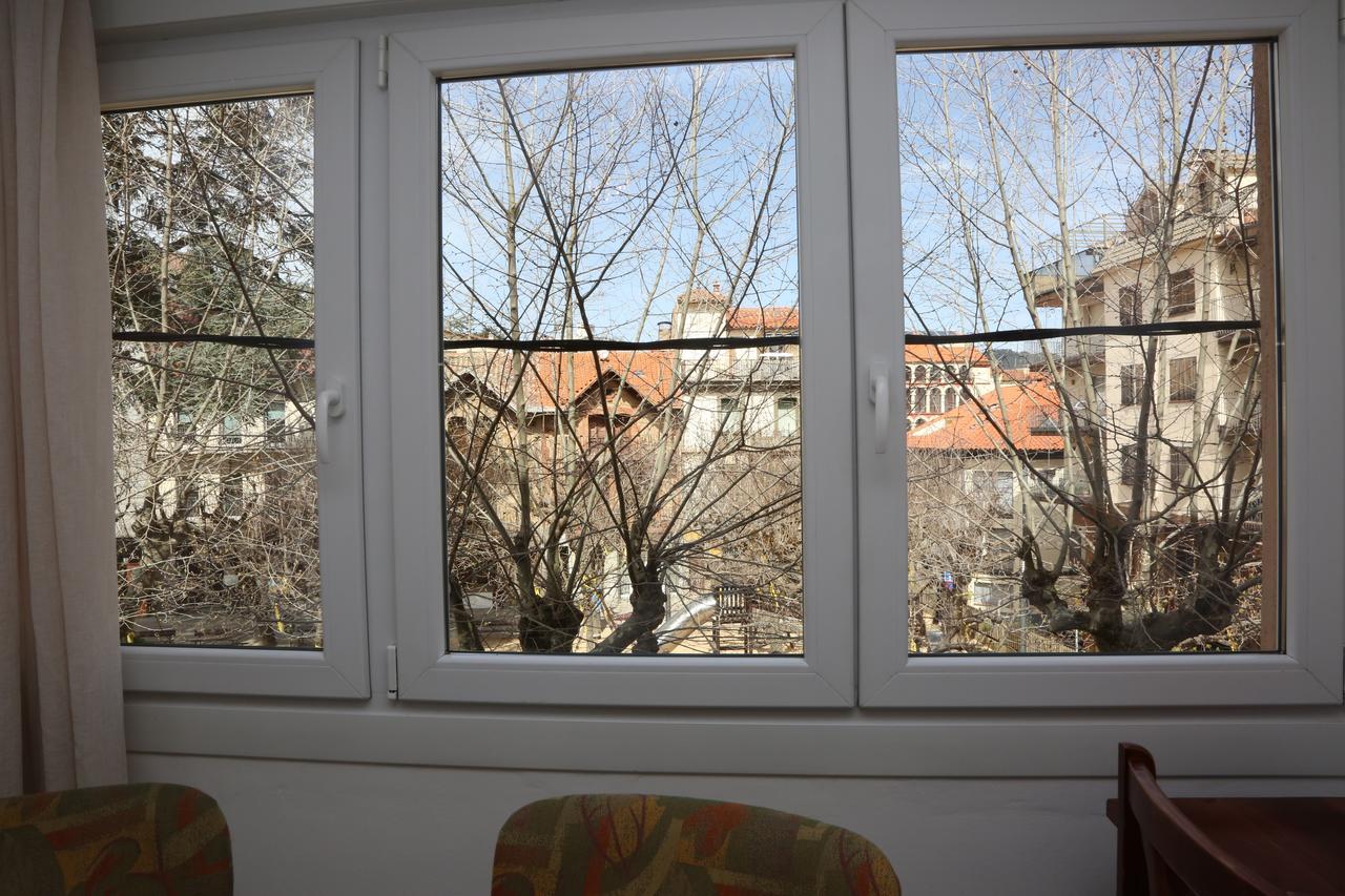 Hostal Torras Sant Hilari Sacalm Exteriér fotografie